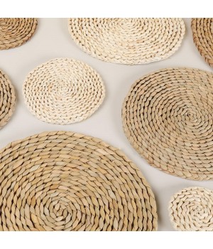 Factory Price Heat Insulation Handcrafted Native Water Hyacinth Table Place Mat Round Woven Straw Braided Rattan placemats